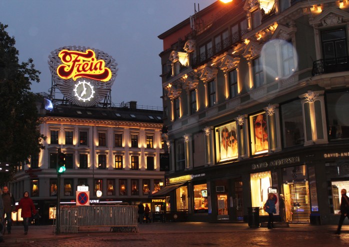 Oslo, after dark