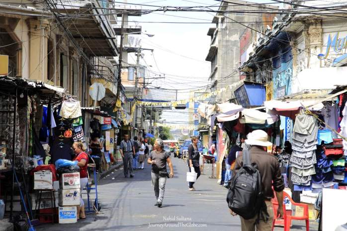 Busy life in downtown San Salvador