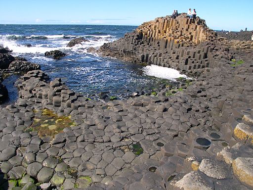 512px-Causeway-code_poet-4